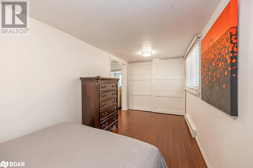 3923 ALGONQUIN Avenue