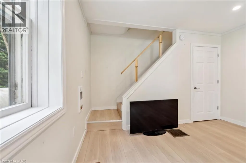 46 WELLINGTON ROAD 19
