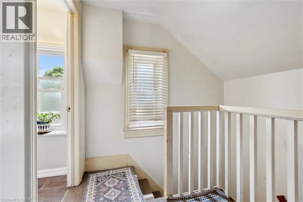 46 WELLINGTON ROAD 19