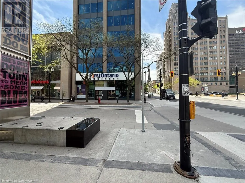 1 JAMES Street S