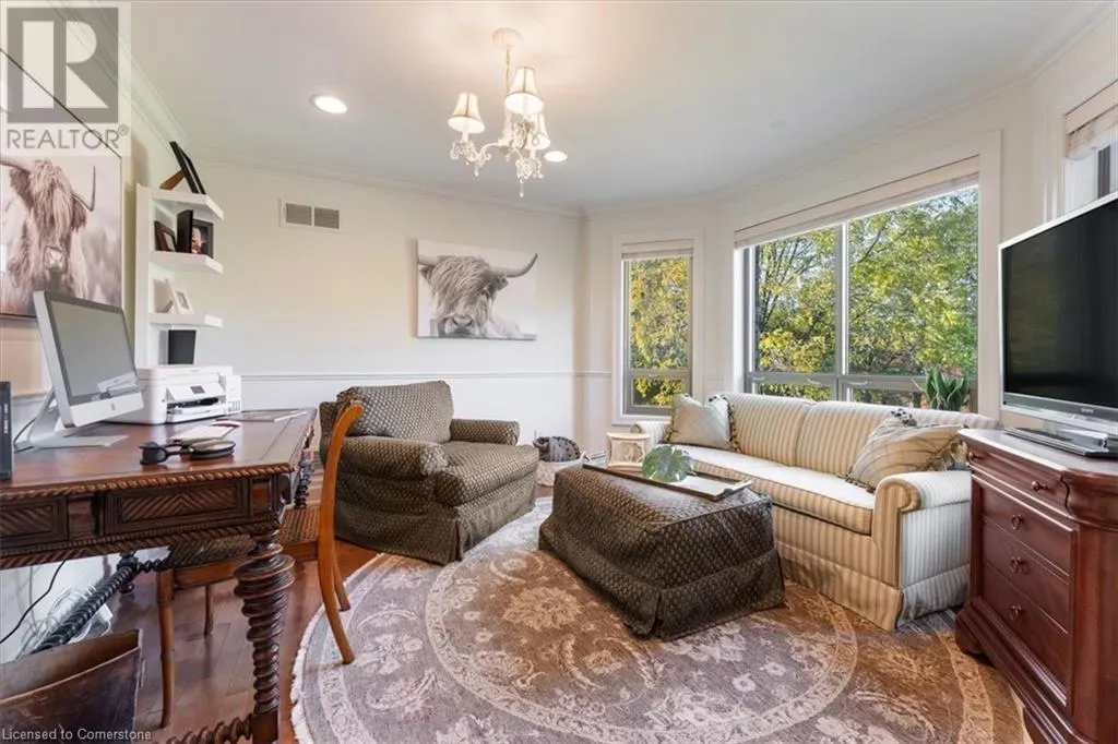 90 RIDGE Road W