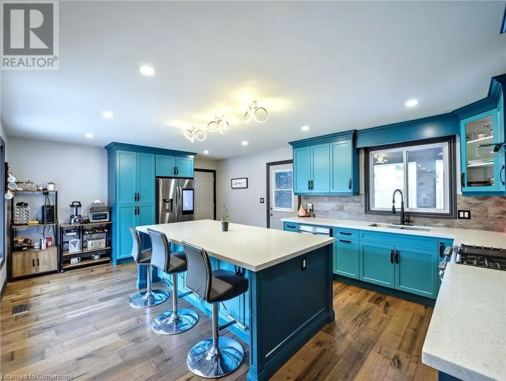8 WESTGATE Circle