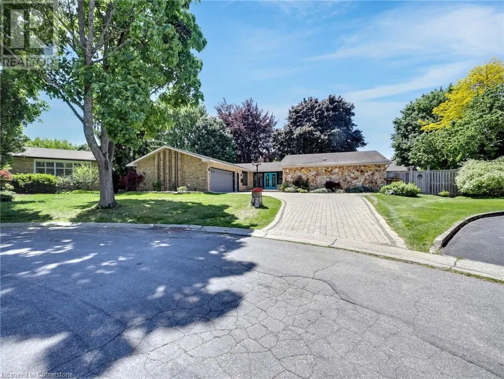 8 WESTGATE Circle