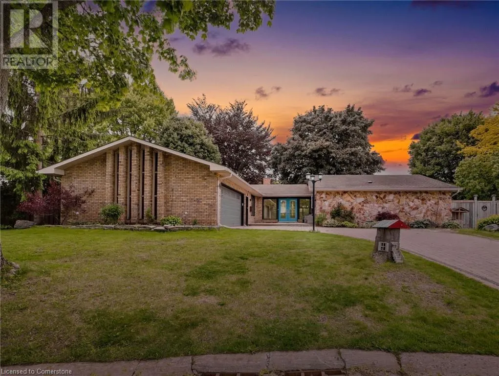 8 WESTGATE Circle