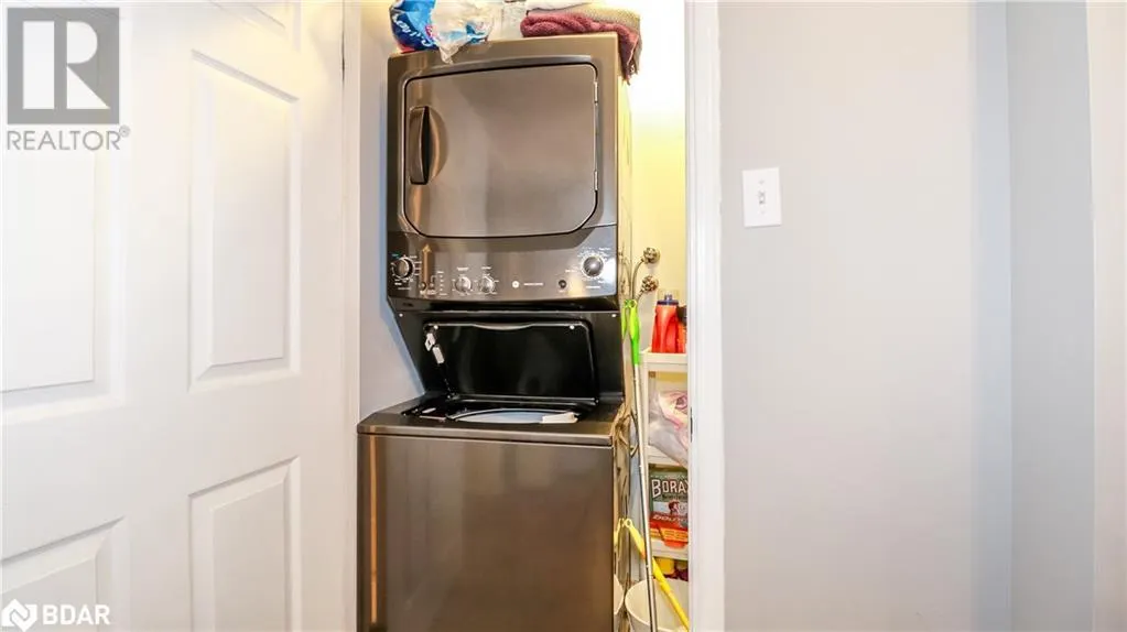 150 VICTORIA Street S Unit# 126, #126