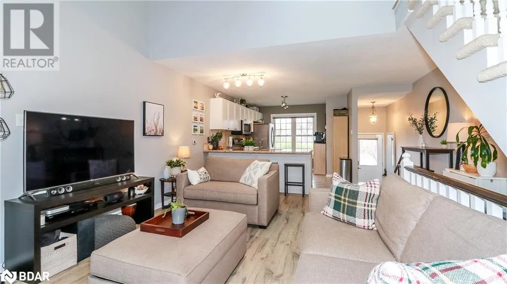 150 VICTORIA Street S Unit# 126, #126