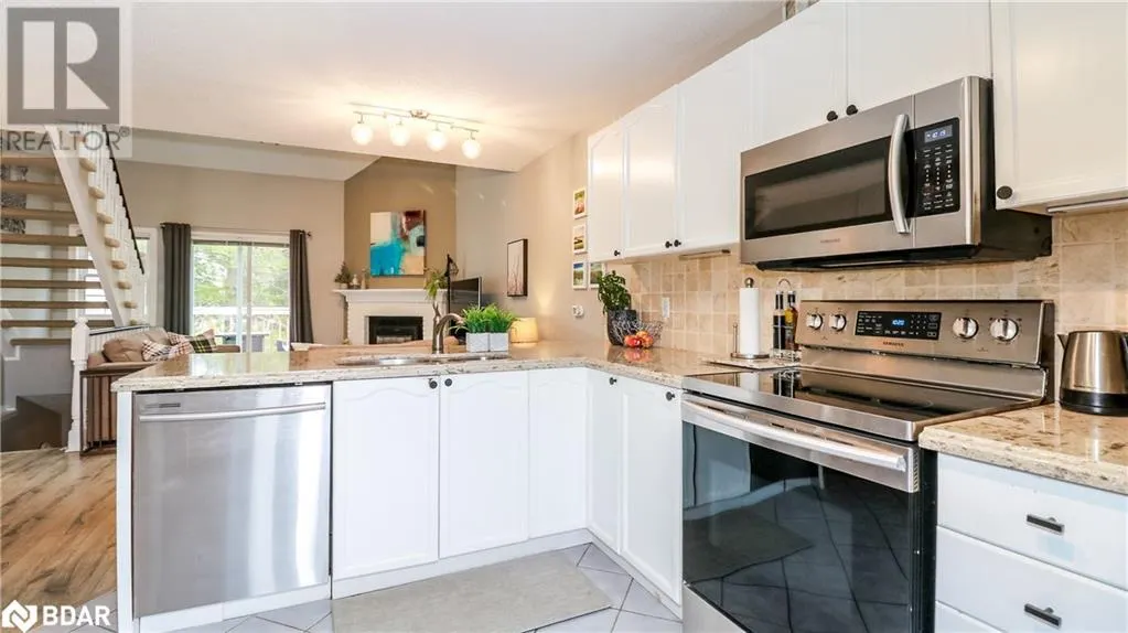 150 VICTORIA Street S Unit# 126, #126