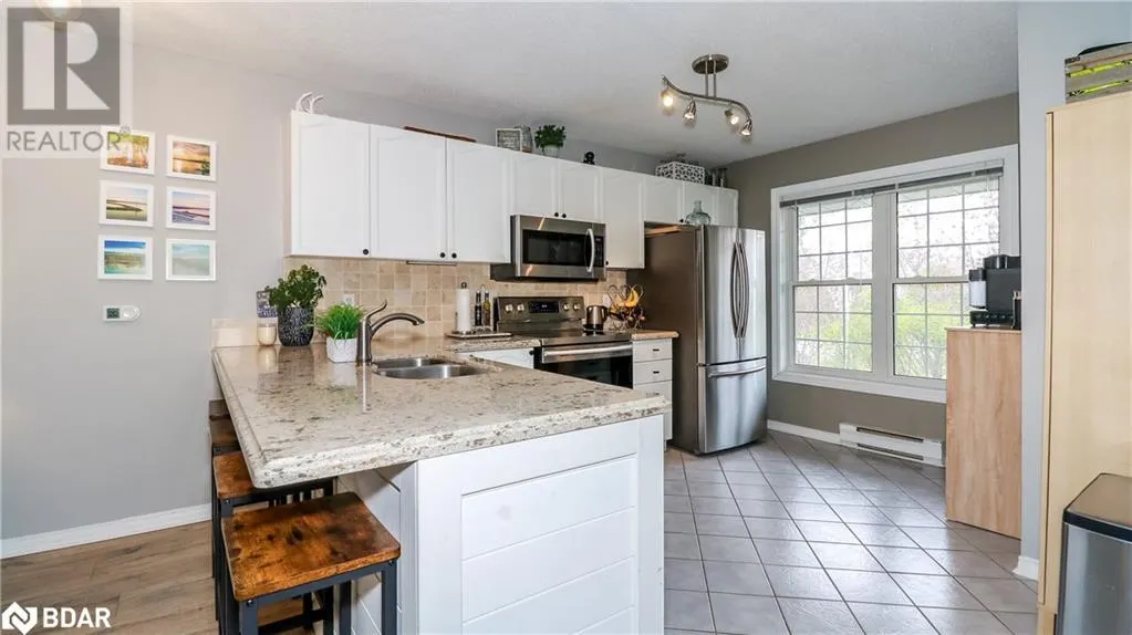 150 VICTORIA Street S Unit# 126, #126