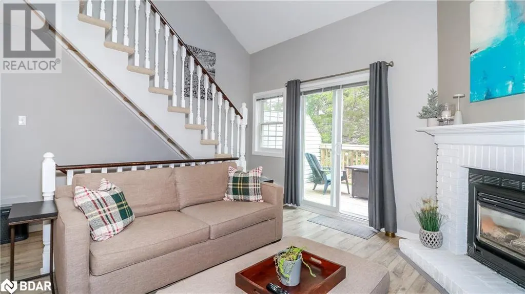 150 VICTORIA Street S Unit# 126, #126