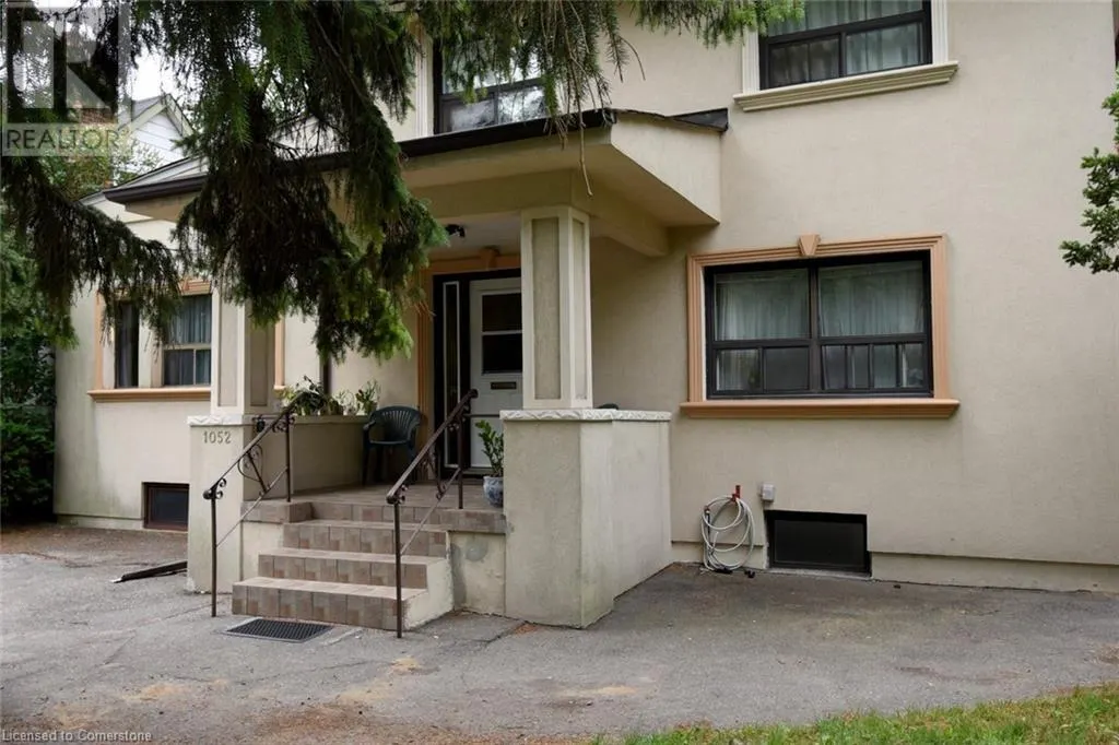 1052 DETA Road Unit# 4, #4