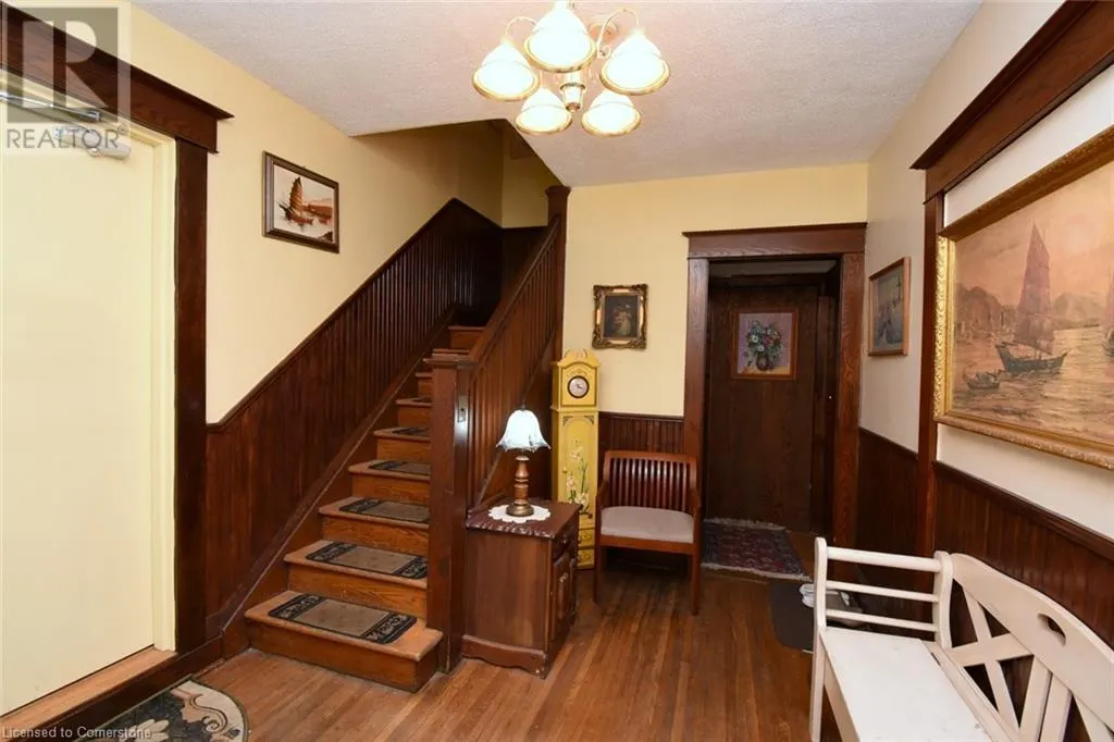 1052 DETA Road Unit# 4, #4