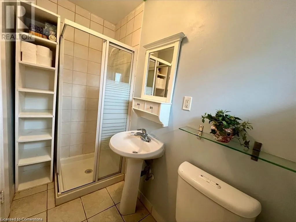 1052 DETA Road Unit# 4, #4