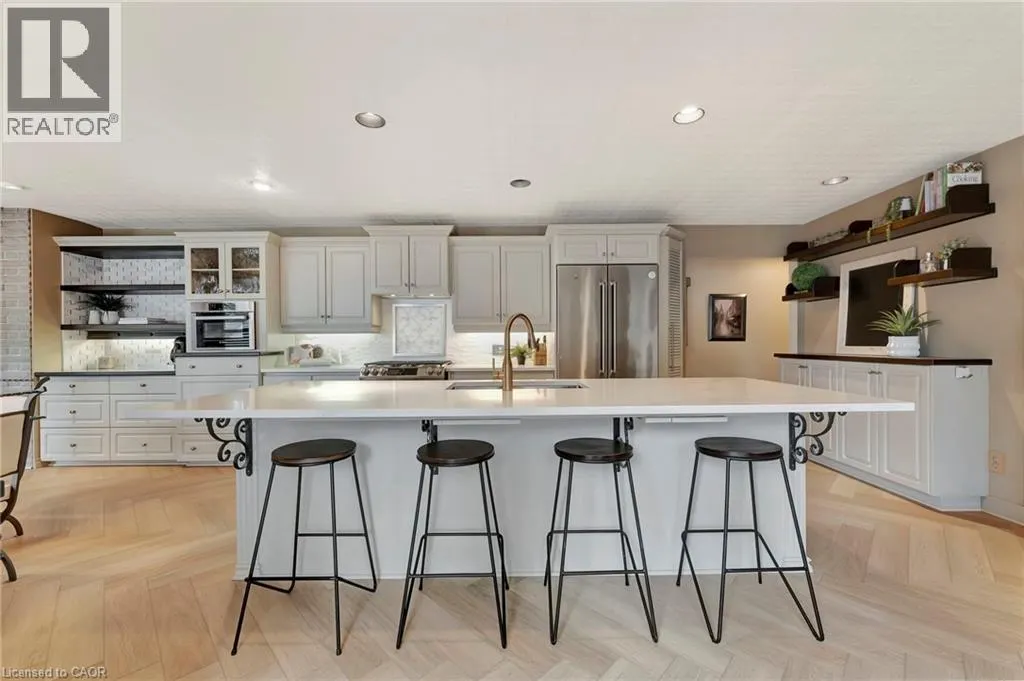 5 ORCHARD Crescent