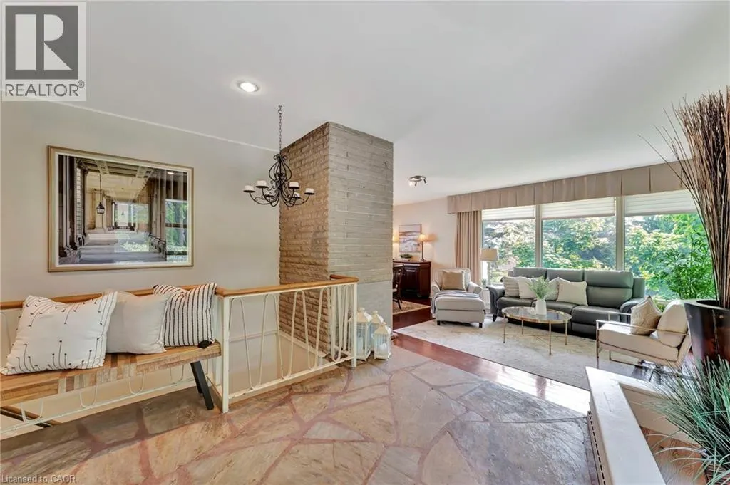 5 ORCHARD Crescent