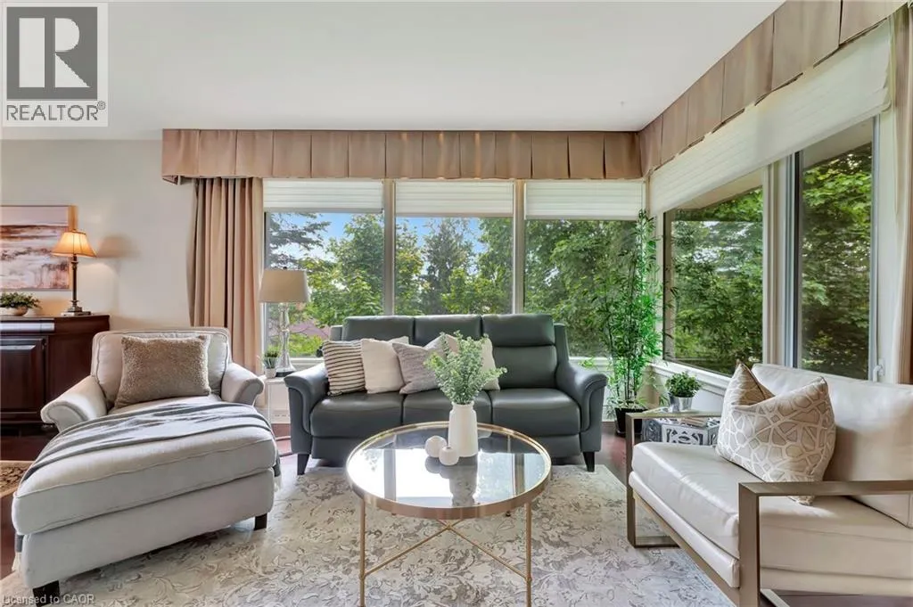 5 ORCHARD Crescent