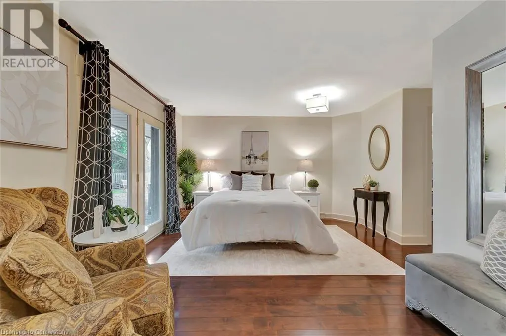 5 ORCHARD Crescent