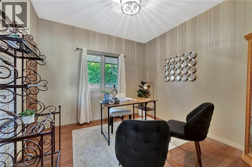 5 ORCHARD Crescent