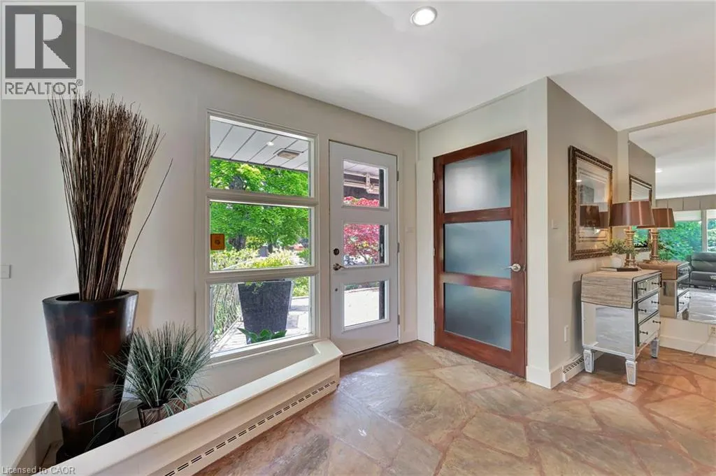 5 ORCHARD Crescent
