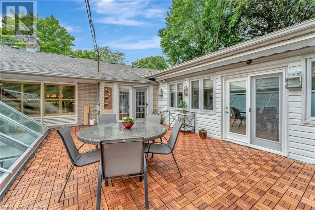 5 ORCHARD Crescent