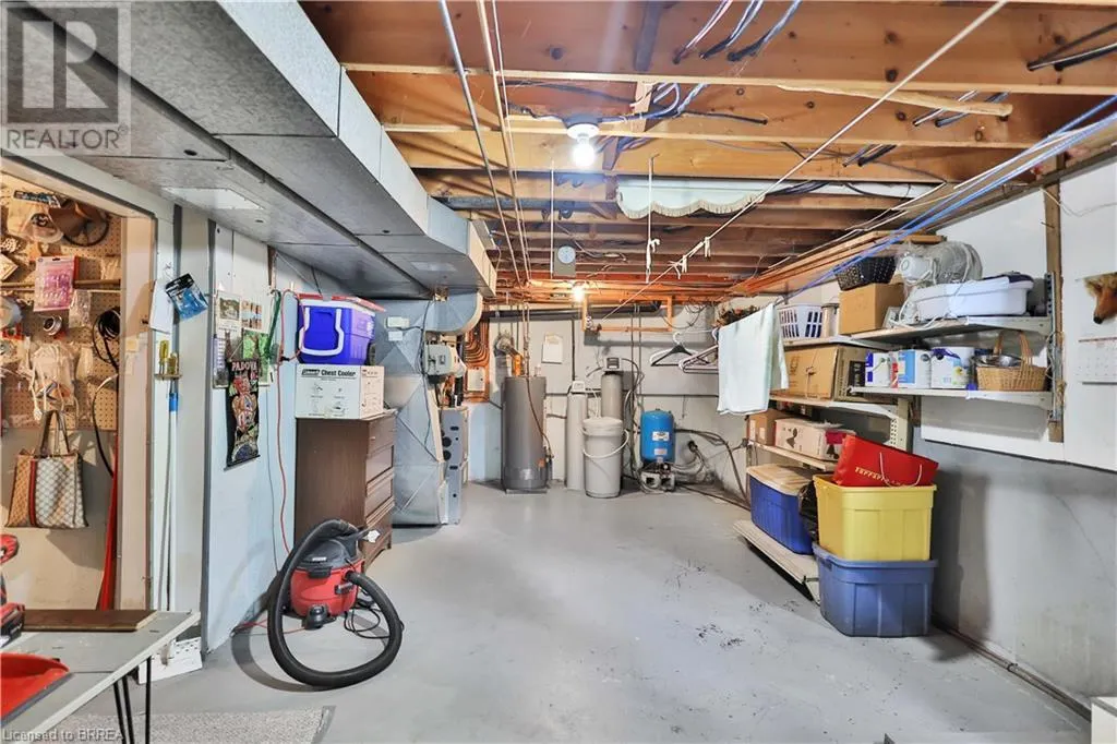 167 GOVERNORS Road E