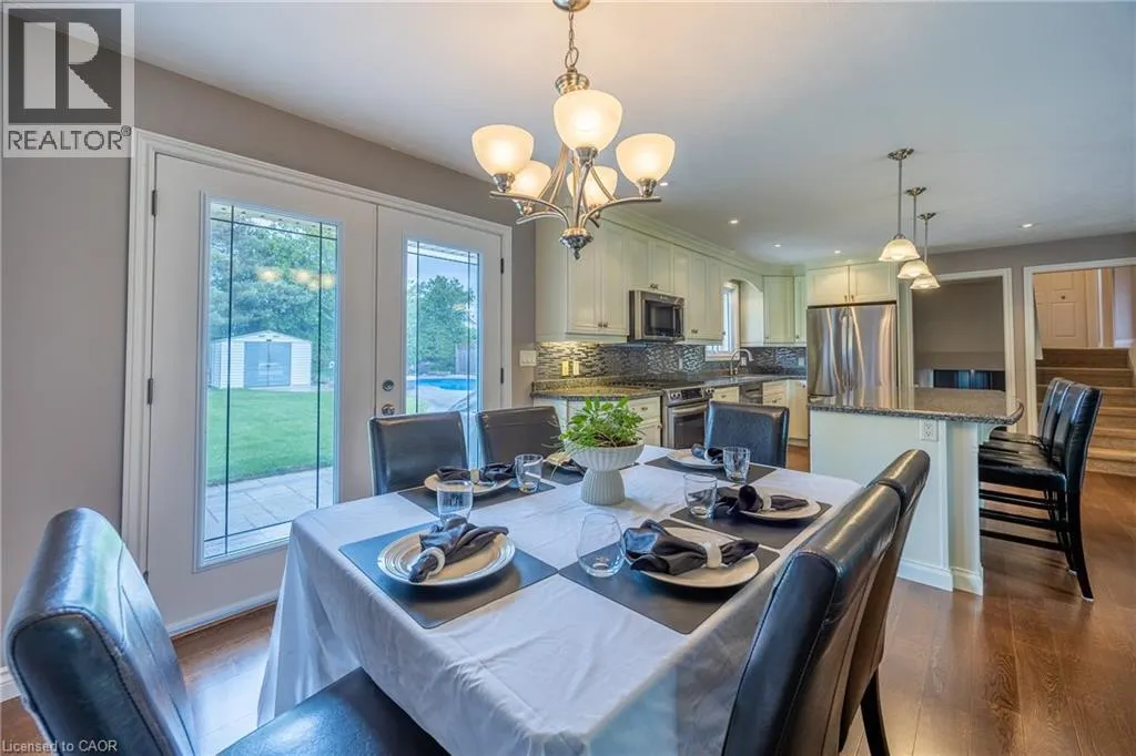 43 BERKLEY Crescent
