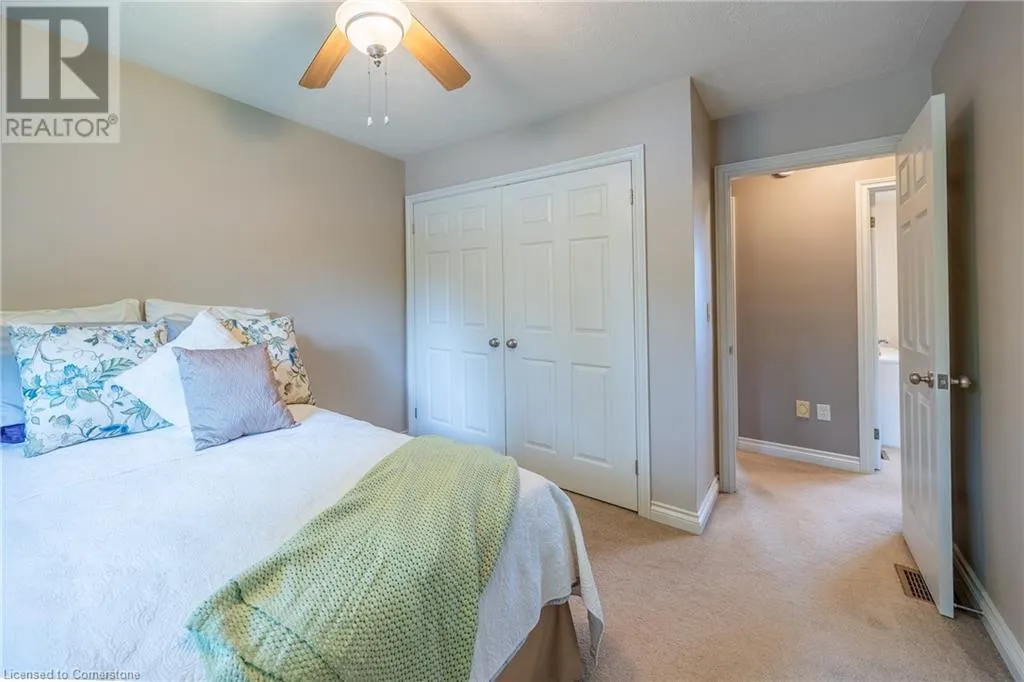 43 BERKLEY Crescent