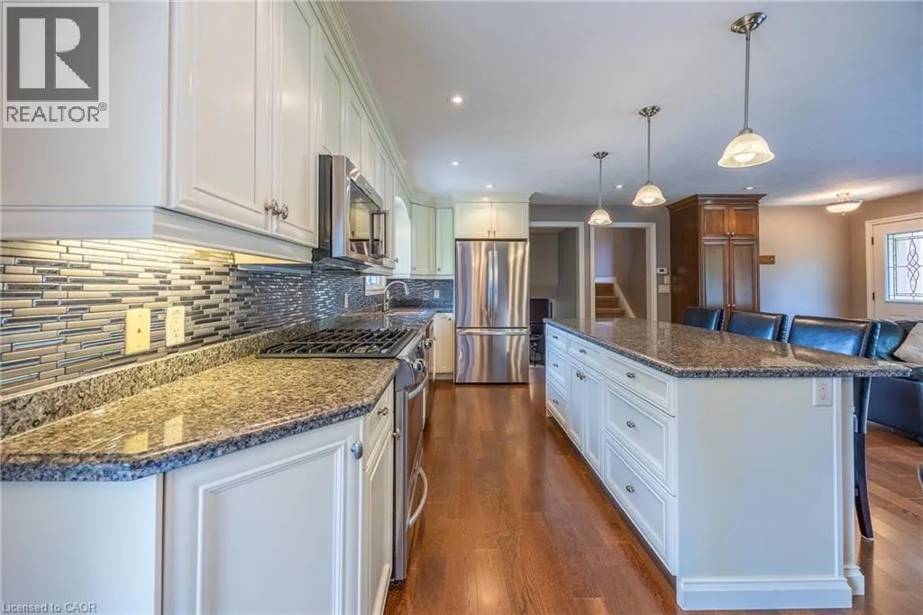43 BERKLEY Crescent