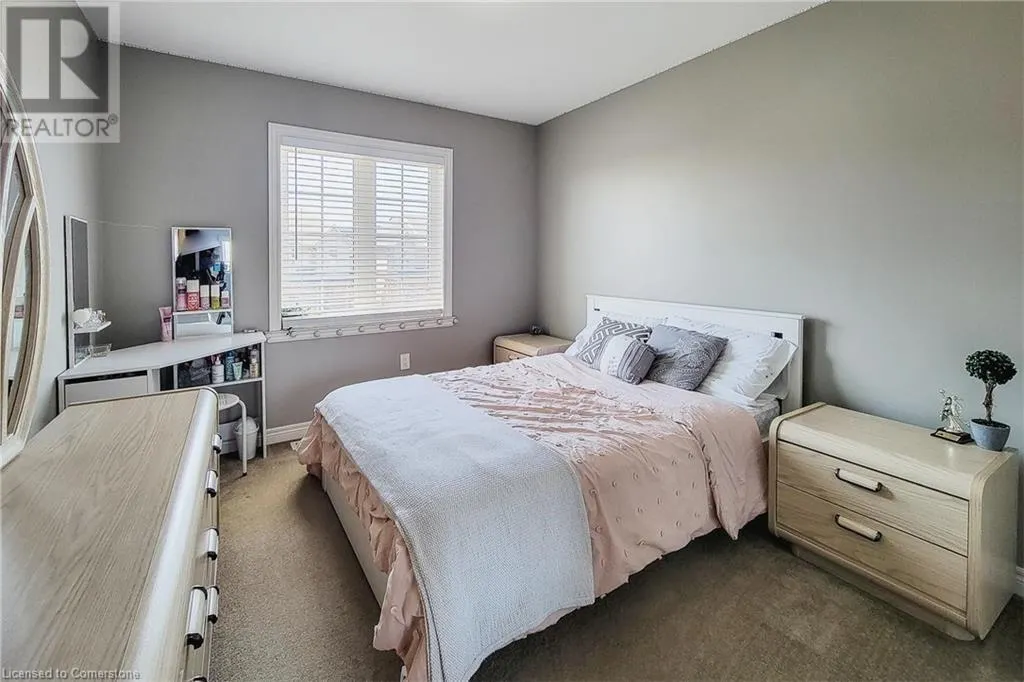 50 BANKFIELD Crescent