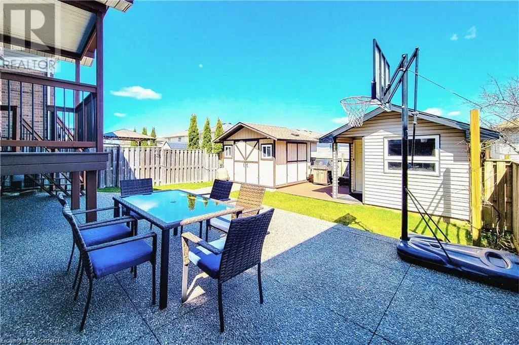50 BANKFIELD Crescent