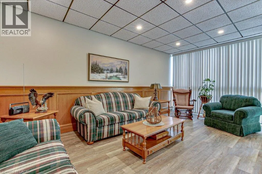 303 WILLIAM Street Unit# 206, #206