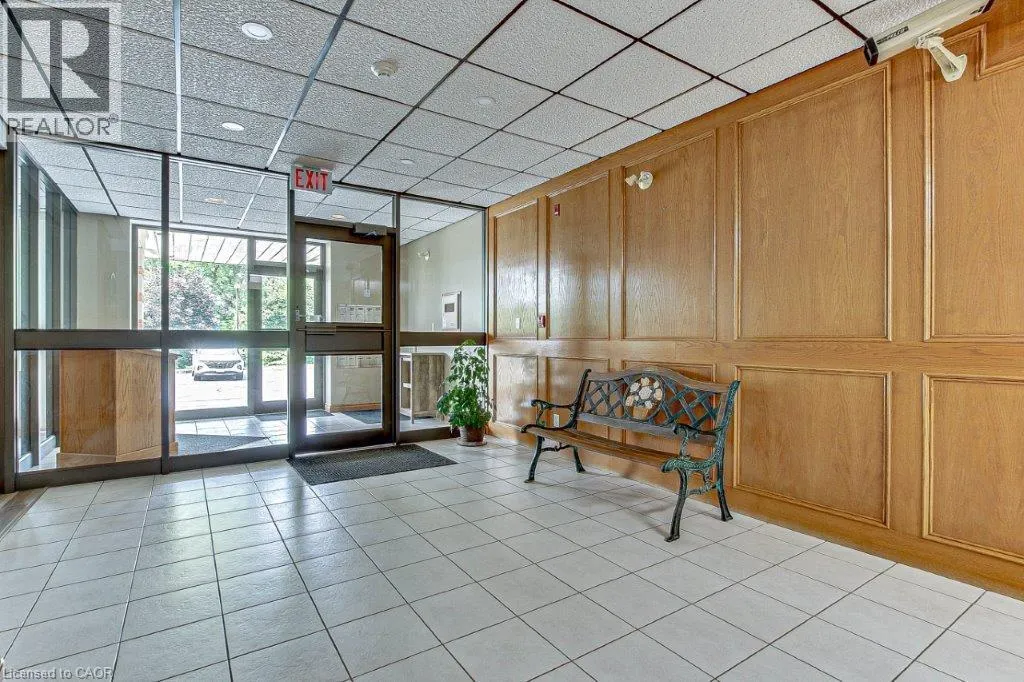 303 WILLIAM Street Unit# 206, #206