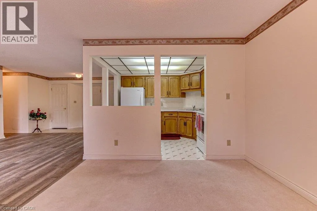 303 WILLIAM Street Unit# 206, #206