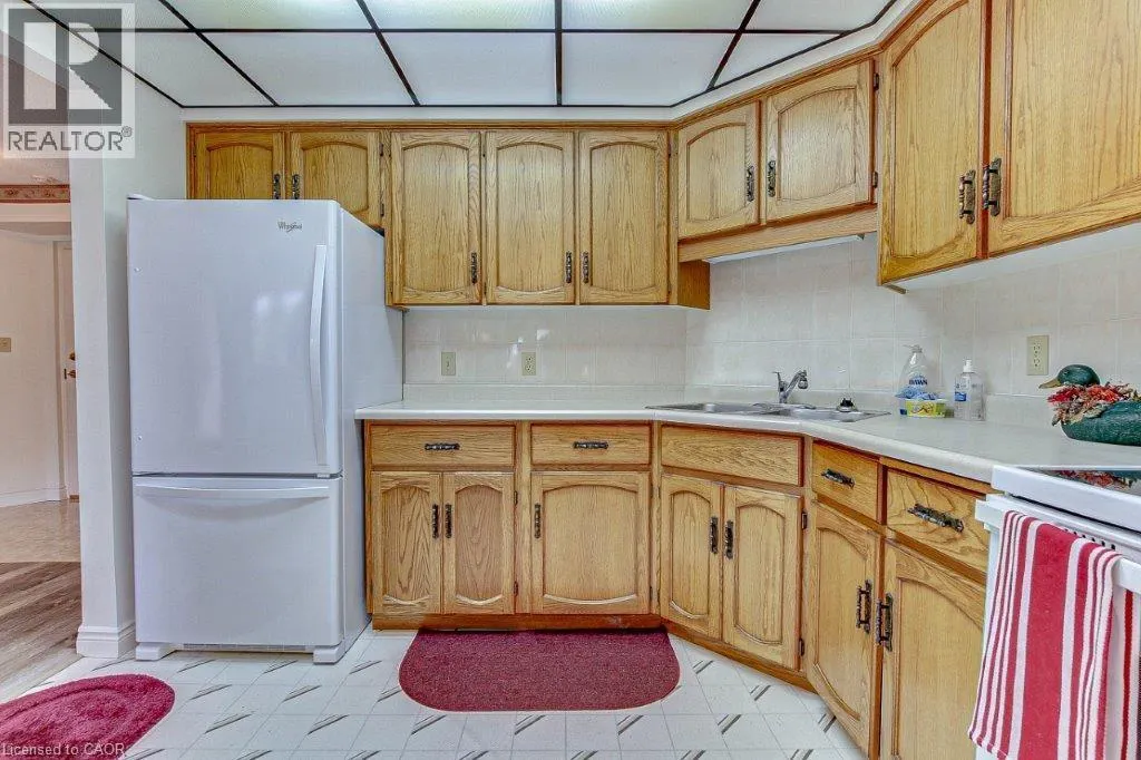 303 WILLIAM Street Unit# 206, #206