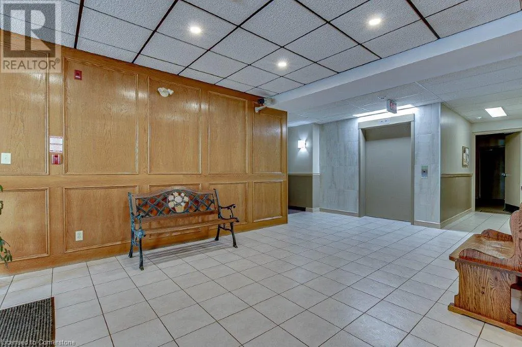 303 WILLIAM Street Unit# 206, #206