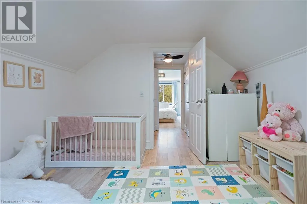 376 OLD GUELPH Road