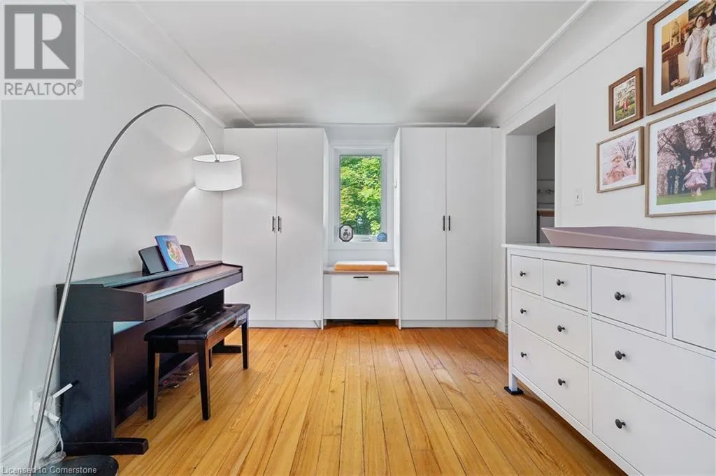 376 OLD GUELPH Road