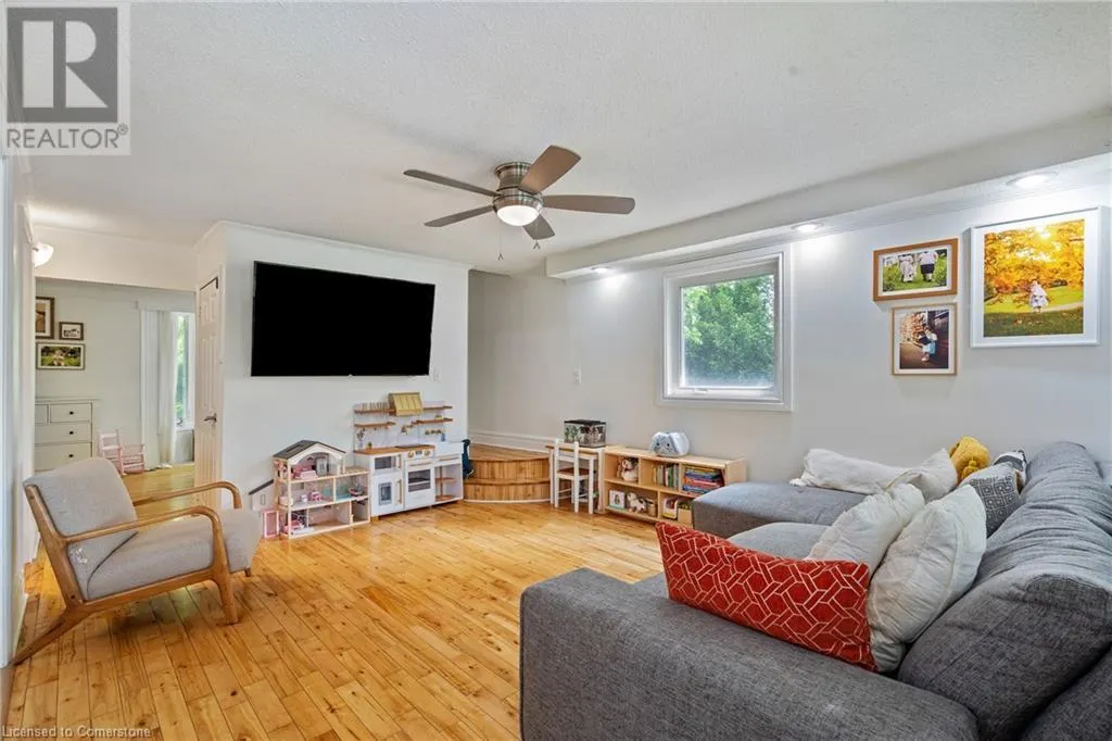 376 OLD GUELPH Road