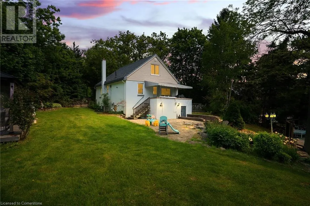 376 OLD GUELPH Road