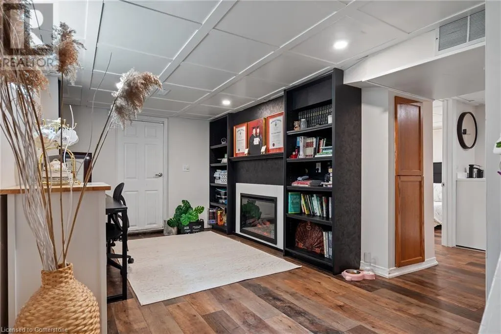 376 OLD GUELPH Road