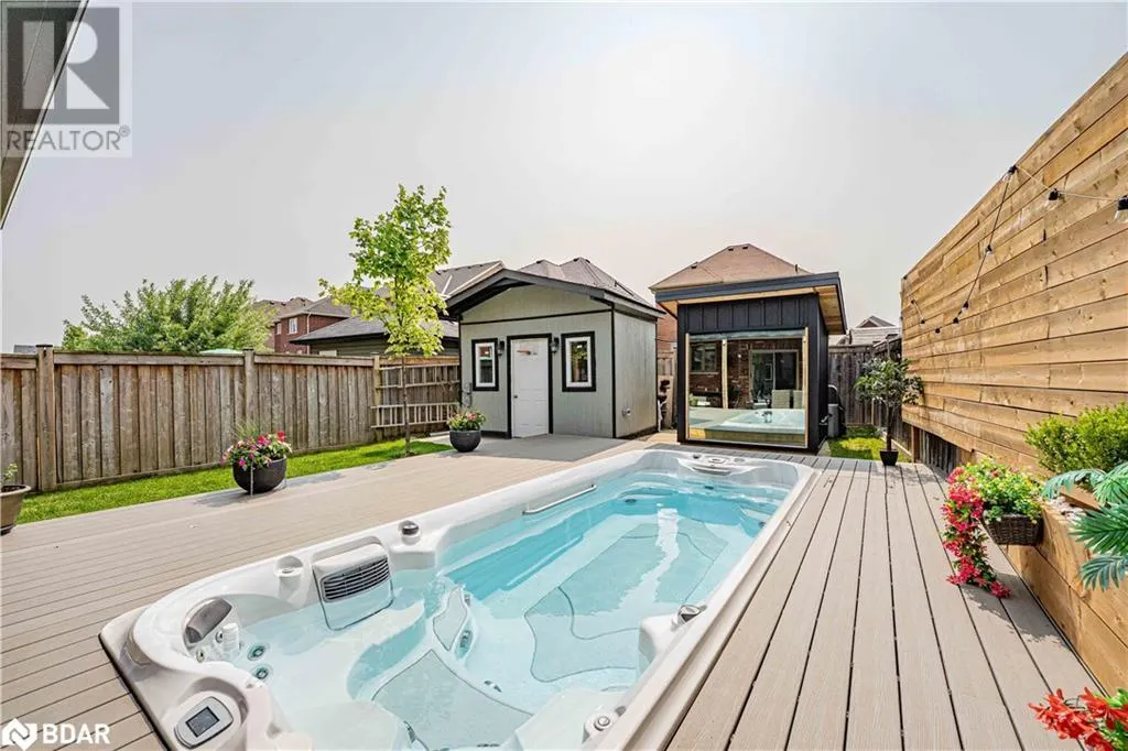 2199 DAWSON CRESCENT