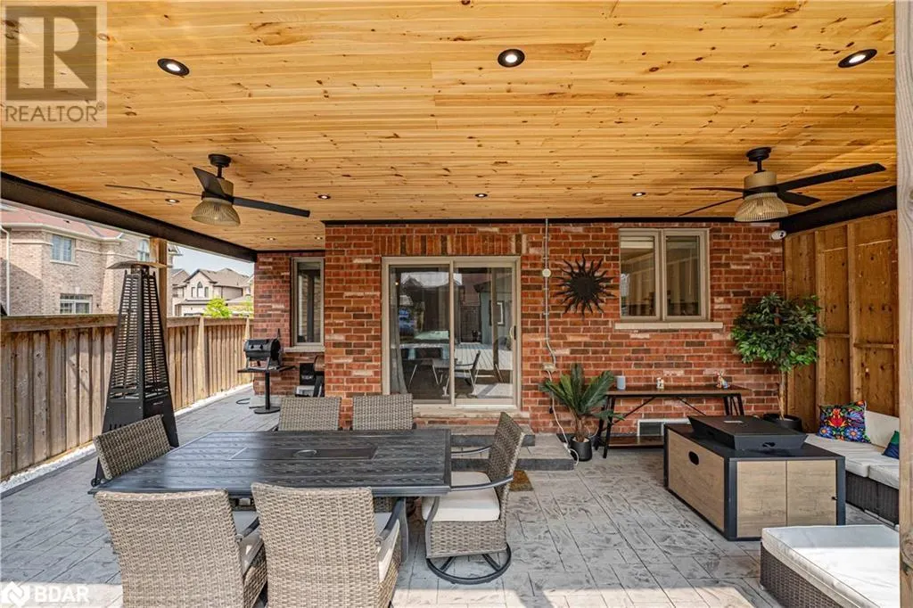 2199 DAWSON CRESCENT