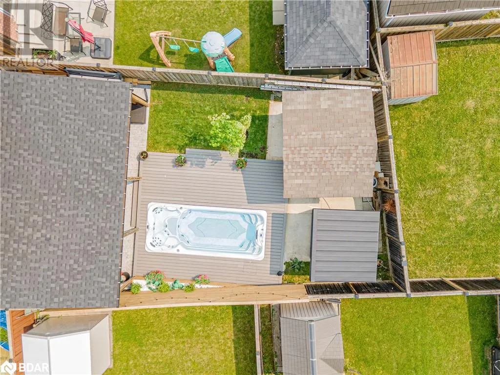 2199 DAWSON CRESCENT