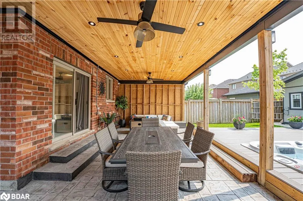 2199 DAWSON CRESCENT