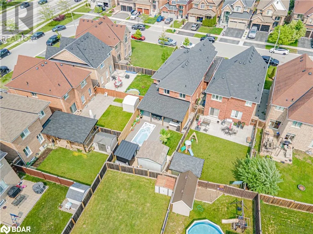 2199 DAWSON CRESCENT