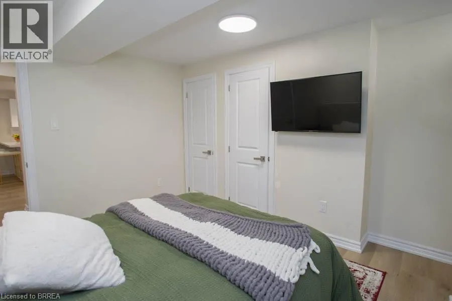 28 VIC CHAMBERS Place