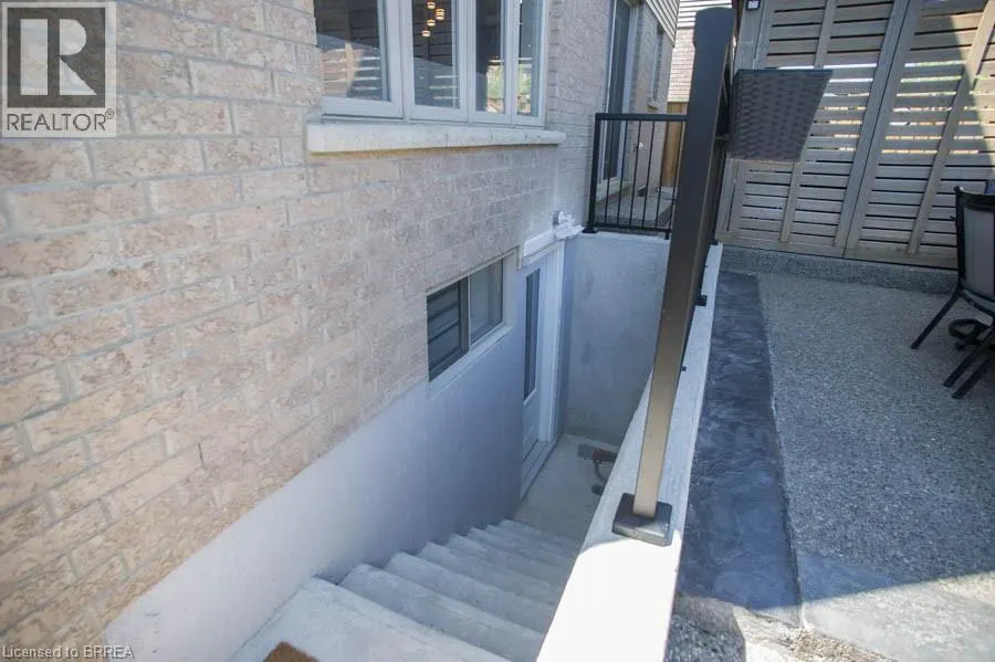 28 VIC CHAMBERS Place