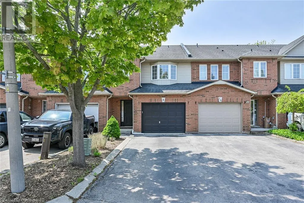 8 FAIRHAVEN Drive