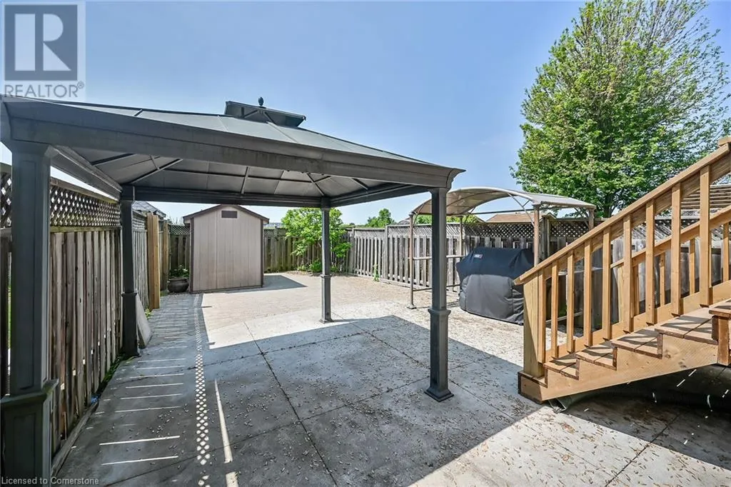 8 FAIRHAVEN Drive