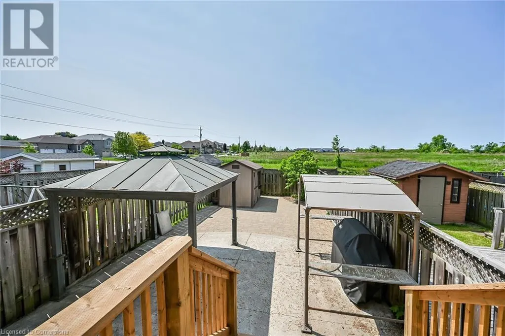 8 FAIRHAVEN Drive