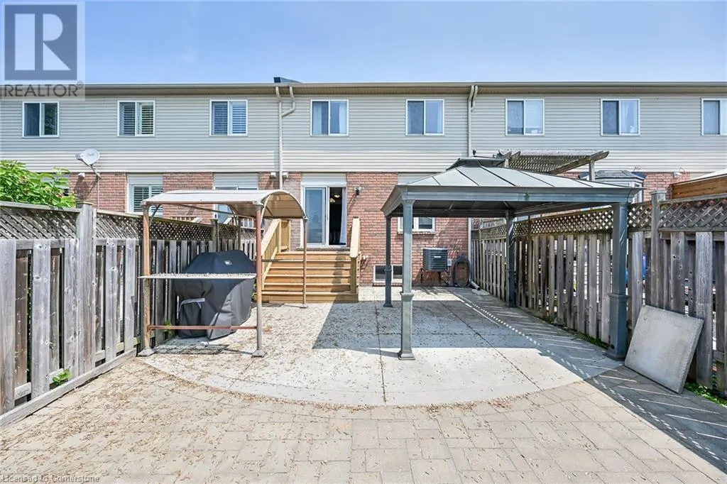 8 FAIRHAVEN Drive